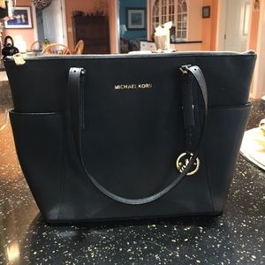 Michael Kors Jet Set Large Saffiano Leather Tote